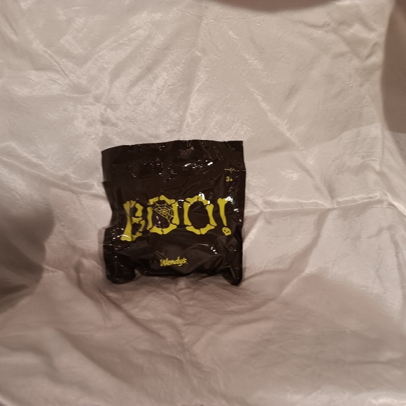 Sealed Bone Chiller Glow in the Dark Figure - Picture 5 of 6